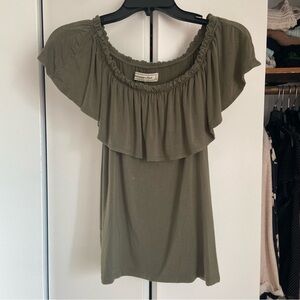 Abercrombie & Fitch Green Sleeveless Ruffled Blouse